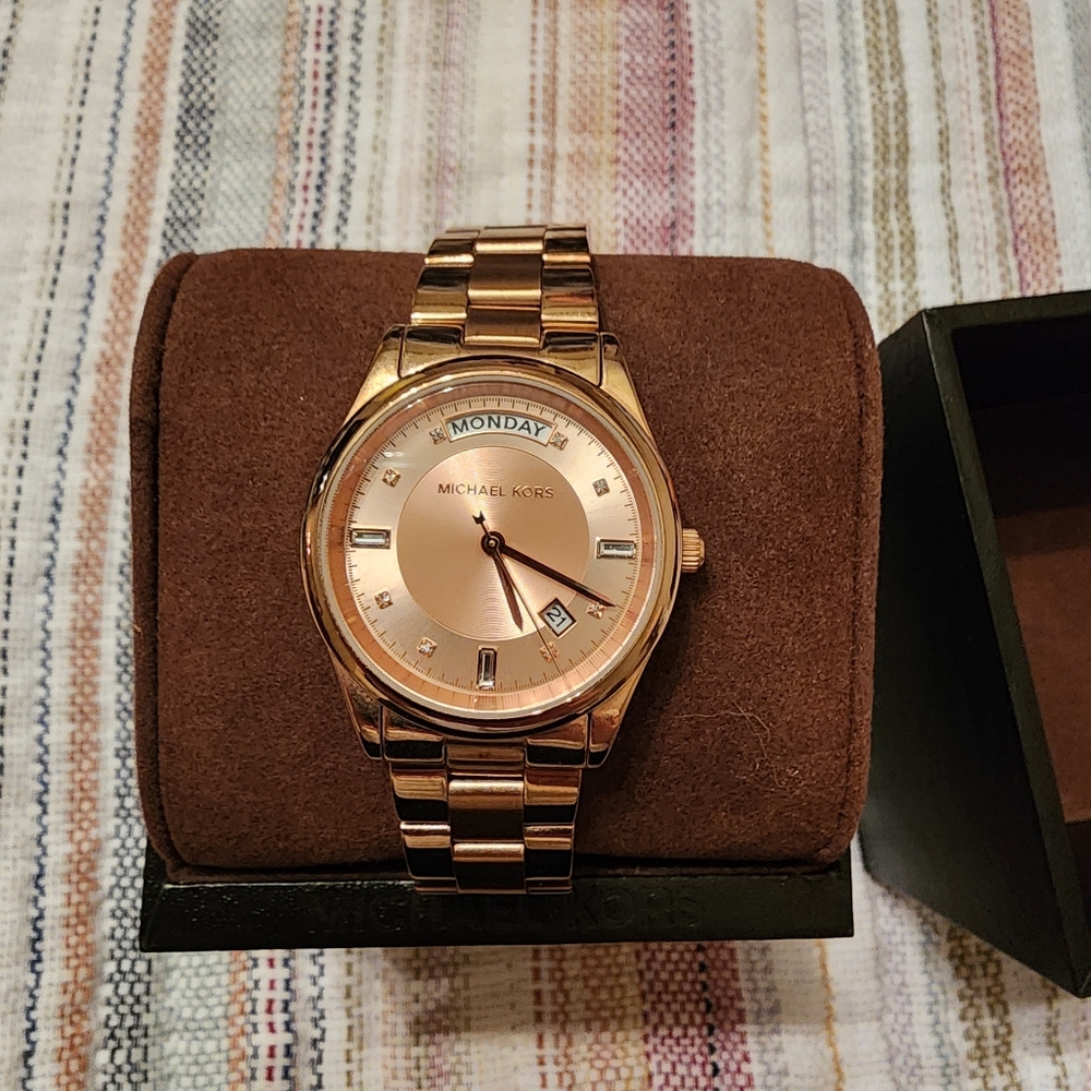 Michael Kors Women’s MK6071 Colette Watch Rose Gold